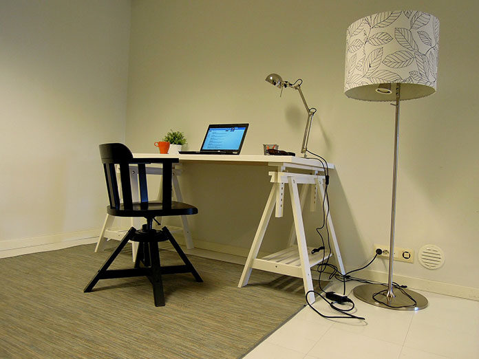 Jak wybrać dobre krzesło do domu lub biura