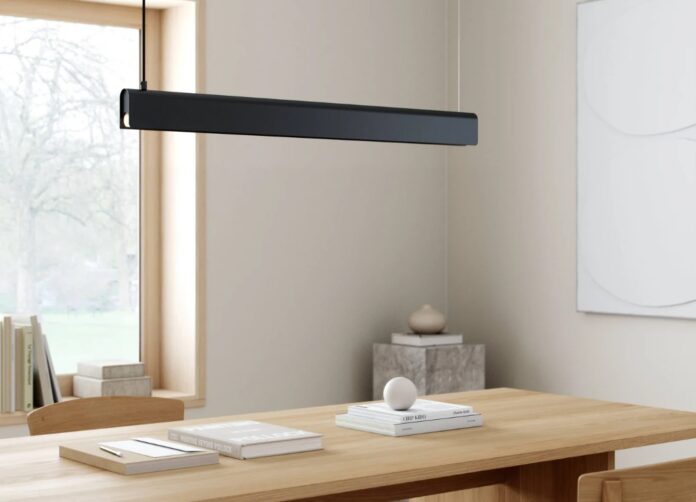 Elegancka czarna lampa do biura - LED