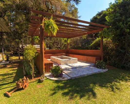 pergola